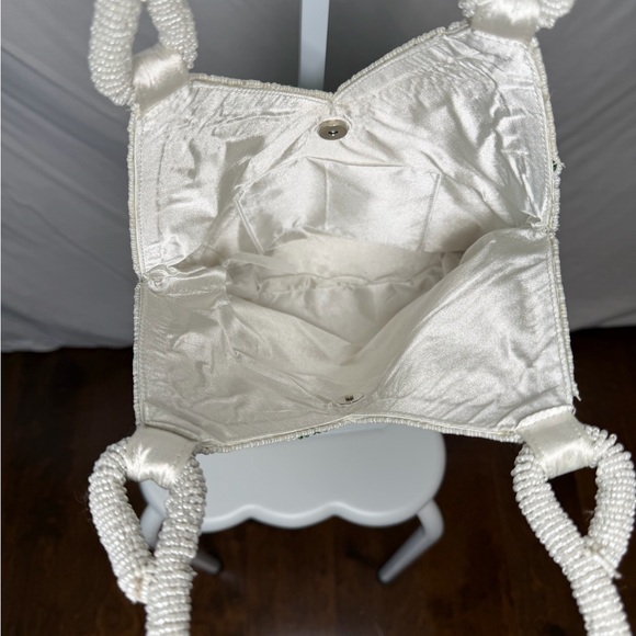 Popular Green and White Striped Martini Beaded Bag Tote - Picture 3 of 4